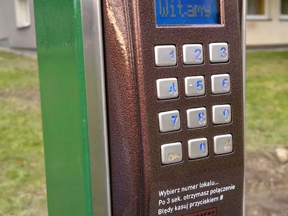 Panel ACO na słupku